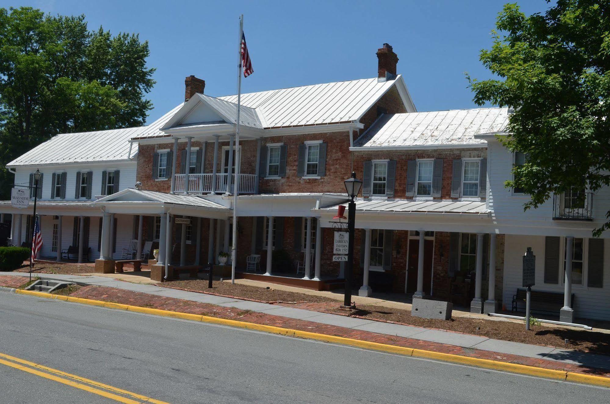 Wayside Inn Middletown Exterior foto